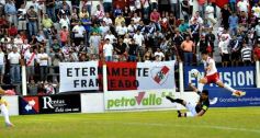 Foto de la galería: Guaraní perdió su invicto de local con Nueva Chicago
