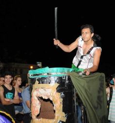 Foto de la galería: Última noche de Estudiantina en la Costanera