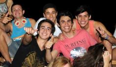 Foto de la galería: Última noche de Estudiantina en la Costanera