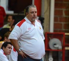 Foto de la galería: Tokio venció a Juventud Unida por 71 a 61