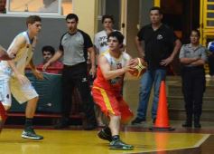 Foto de la galería: Tokio venció a Juventud Unida por 71 a 61