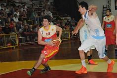 Foto de la galería: Tokio venció a Juventud Unida por 71 a 61