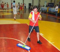Foto de la galería: Tokio venció a Juventud Unida por 71 a 61