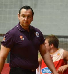 Foto de la galería: Tokio venció a Juventud Unida por 71 a 61