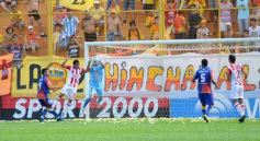 Foto de la galería: Crucero perdió la cima con Unión de Santa Fé