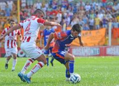 Foto de la galería: Crucero perdió la cima con Unión de Santa Fé