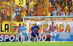 Foto de la galería: Crucero perdió la cima con Unión de Santa Fé