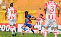 Foto de la galería: Crucero perdió la cima con Unión de Santa Fé