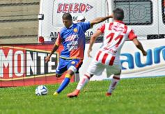 Foto de la galería: Crucero perdió la cima con Unión de Santa Fé