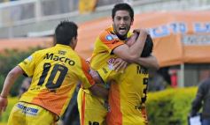 Sixto Fotografías. Deportes. B Nacional - Crucero y Atletico Tucuman empataron 1 a 1