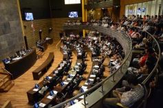 Foto de la galería: En una larga jornada, la Legislatura cerró su ciclo 2014