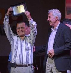 Foto de la galería: AADI distinguió a Los Hermanos Núñez