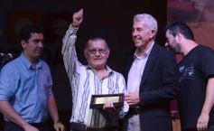 Foto de la galería: AADI distinguió a Los Hermanos Núñez