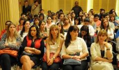 Foto de la galería: Fernando Osorio planteó la necesidad de acompañamiento de los padres en el uso de la tecnología
