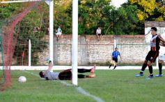 Foto de la galería: Torneo Federal B: En el duelo de misioneros, Brown goleó 3 A 0 a Ex Alumnos de Oberá