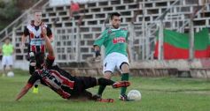Foto de la galería: Torneo Federal B: En el duelo de misioneros, Brown goleó 3 A 0 a Ex Alumnos de Oberá