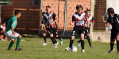 Foto de la galería: Torneo Federal B: En el duelo de misioneros, Brown goleó 3 A 0 a Ex Alumnos de Oberá