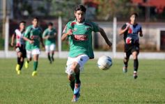 Foto de la galería: Torneo Federal B: En el duelo de misioneros, Brown goleó 3 A 0 a Ex Alumnos de Oberá