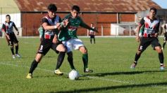 Foto de la galería: Torneo Federal B: En el duelo de misioneros, Brown goleó 3 A 0 a Ex Alumnos de Oberá