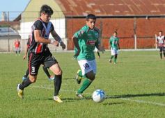 Foto de la galería: Torneo Federal B: En el duelo de misioneros, Brown goleó 3 A 0 a Ex Alumnos de Oberá