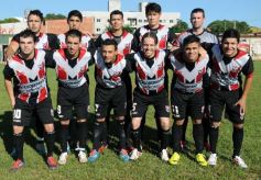 Foto de la galería: Torneo Federal B: En el duelo de misioneros, Brown goleó 3 A 0 a Ex Alumnos de Oberá
