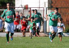 Foto de la galería: Torneo Federal B: En el duelo de misioneros, Brown goleó 3 A 0 a Ex Alumnos de Oberá