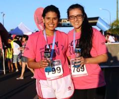Foto de la galería: Unos 400 atletas corrieron a favor de la vida sana en la costanera