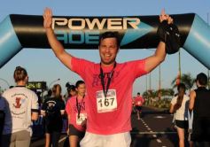 Foto de la galería: Unos 400 atletas corrieron a favor de la vida sana en la costanera