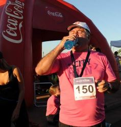 Foto de la galería: Unos 400 atletas corrieron a favor de la vida sana en la costanera