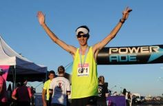 Foto de la galería: Unos 400 atletas corrieron a favor de la vida sana en la costanera