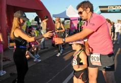 Foto de la galería: Unos 400 atletas corrieron a favor de la vida sana en la costanera