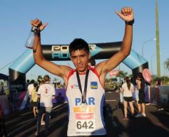 Foto de la galería: Unos 400 atletas corrieron a favor de la vida sana en la costanera