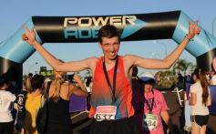 Foto de la galería: Unos 400 atletas corrieron a favor de la vida sana en la costanera