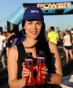 Foto de la galería: Unos 400 atletas corrieron a favor de la vida sana en la costanera