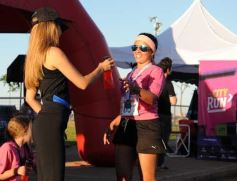 Foto de la galería: Unos 400 atletas corrieron a favor de la vida sana en la costanera