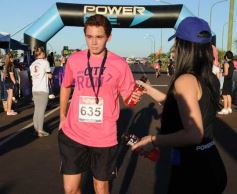 Foto de la galería: Unos 400 atletas corrieron a favor de la vida sana en la costanera