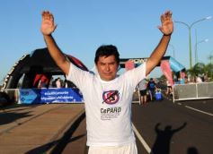 Foto de la galería: Unos 400 atletas corrieron a favor de la vida sana en la costanera