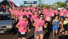 Foto de la galería: Unos 400 atletas corrieron a favor de la vida sana en la costanera