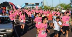 Foto de la galería: Unos 400 atletas corrieron a favor de la vida sana en la costanera