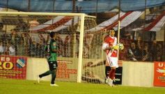Foto de la galería: La Franja se dio el gusto y derrotó al puntero en Villa Sarita