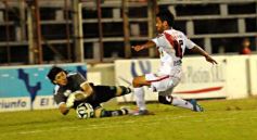 Foto de la galería: La Franja se dio el gusto y derrotó al puntero en Villa Sarita