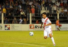 Foto de la galería: La Franja se dio el gusto y derrotó al puntero en Villa Sarita