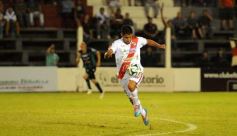 Foto de la galería: La Franja se dio el gusto y derrotó al puntero en Villa Sarita