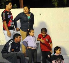 Foto de la galería: La Franja se dio el gusto y derrotó al puntero en Villa Sarita