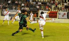 Foto de la galería: La Franja se dio el gusto y derrotó al puntero en Villa Sarita