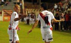 Foto de la galería: La Franja se dio el gusto y derrotó al puntero en Villa Sarita