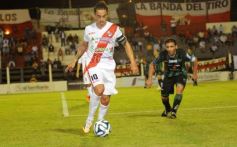 Foto de la galería: La Franja se dio el gusto y derrotó al puntero en Villa Sarita