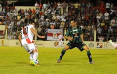 Foto de la galería: La Franja se dio el gusto y derrotó al puntero en Villa Sarita