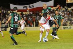 Foto de la galería: La Franja se dio el gusto y derrotó al puntero en Villa Sarita