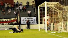 Foto de la galería: La Franja se dio el gusto y derrotó al puntero en Villa Sarita
